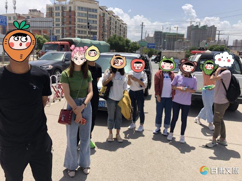 B.jpg